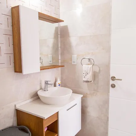 Modern 1-Bedroom Apartment - Newly Furnished - Long Beach, Iskele - Riverside Guenluek Kiralik Daire Apartment Limassol