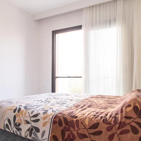 Apartment Modern 1-Bedroom Apartment - Newly Furnished - Long Beach, Iskele - Riverside Guenluek Kiralik Daire *