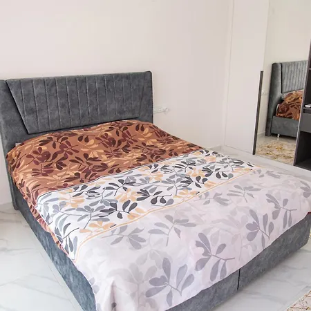 Modern 1-Bedroom Apartment - Newly Furnished - Long Beach, Iskele - Riverside Guenluek Kiralik Daire Appartamento