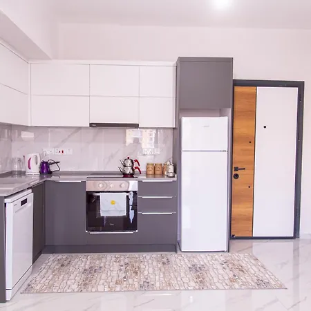 Modern 1-Bedroom Apartment - Newly Furnished - Long Beach, Iskele - Riverside Guenluek Kiralik Daire Limisso